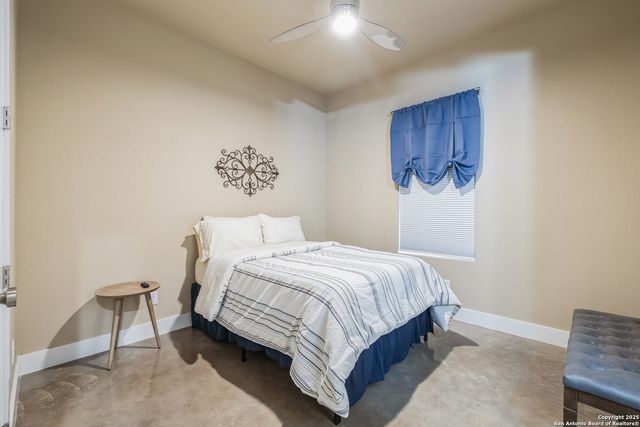 1062 Lariat, Bandera, TX 78003