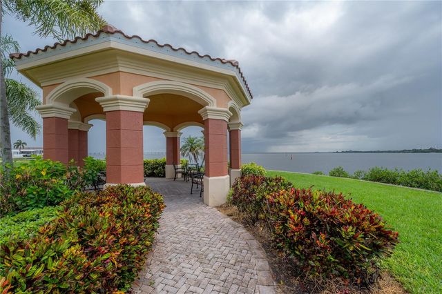 2757 VIA CIPRIANI 1134A, Clearwater, FL 33764