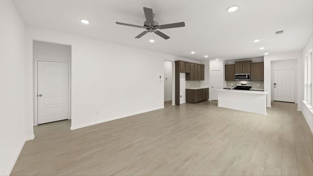 1644 Edgeway Drive, Aubrey, TX 76227