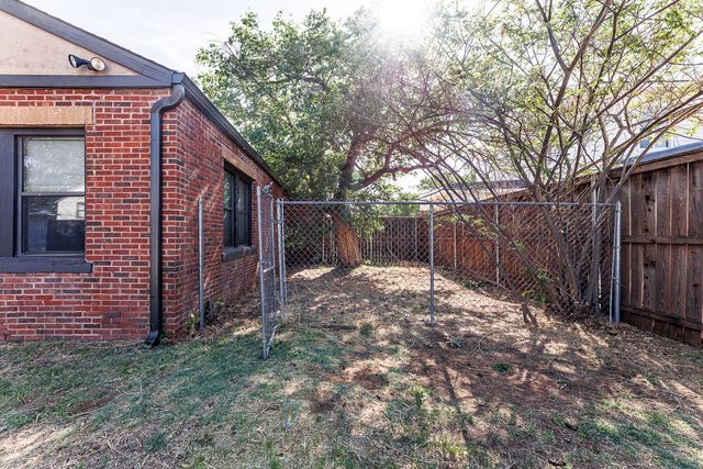 1712 Avenue X, Lubbock, TX 79401