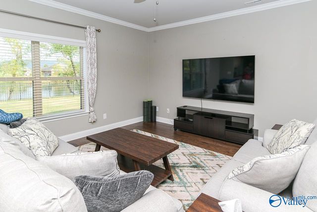 2943 Magnolia Park Drive, Owens Cross Roads, AL 35763