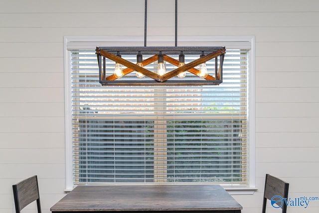 2943 Magnolia Park Drive, Owens Cross Roads, AL 35763