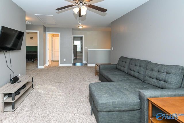 2943 Magnolia Park Drive, Owens Cross Roads, AL 35763