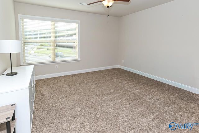 2943 Magnolia Park Drive, Owens Cross Roads, AL 35763