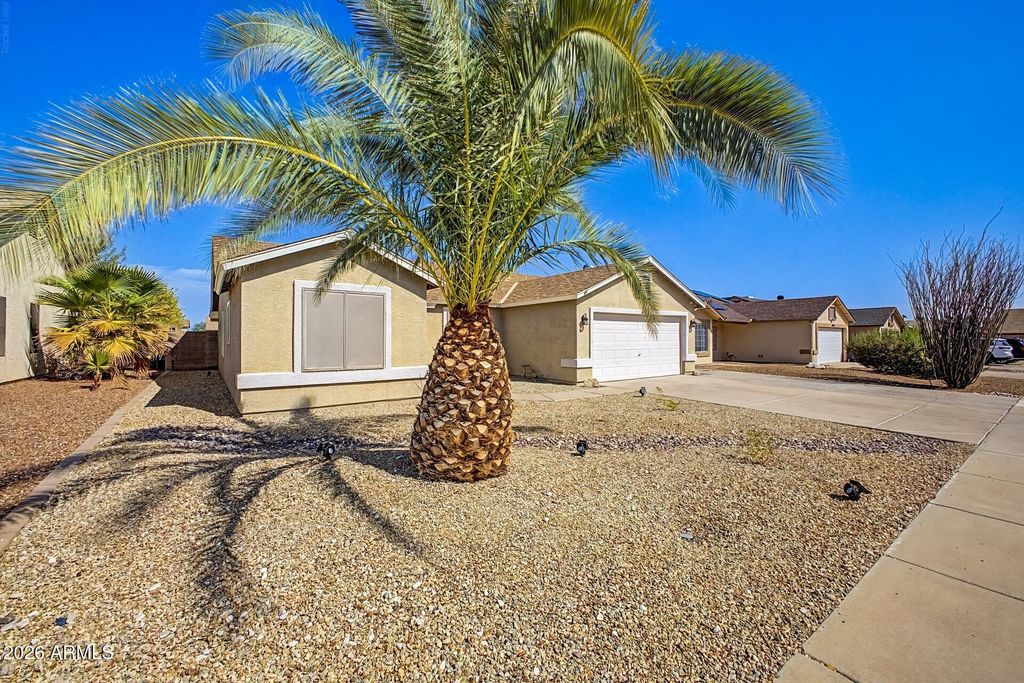 18013 N 145TH Drive, Surprise, AZ 85374 — photo 4