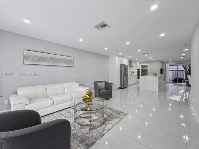 4712 Sheridan St 6, Hollywood, FL 33021