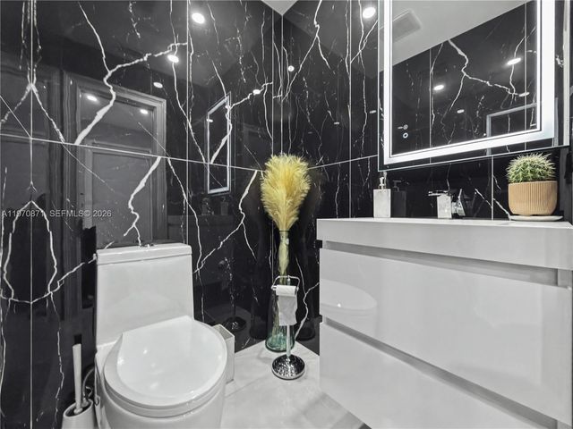 4712 Sheridan St 6, Hollywood, FL 33021