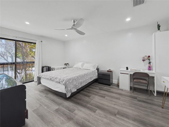 4712 Sheridan St 6, Hollywood, FL 33021