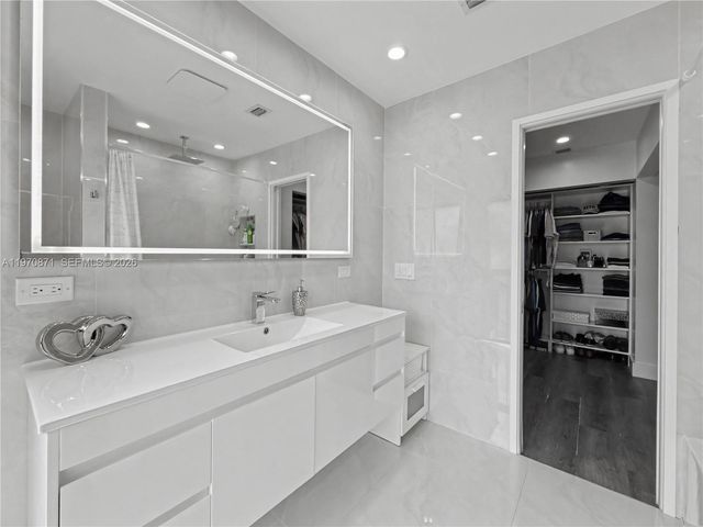 4712 Sheridan St 6, Hollywood, FL 33021