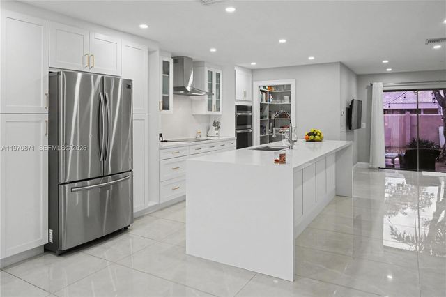 4712 Sheridan St 6, Hollywood, FL 33021