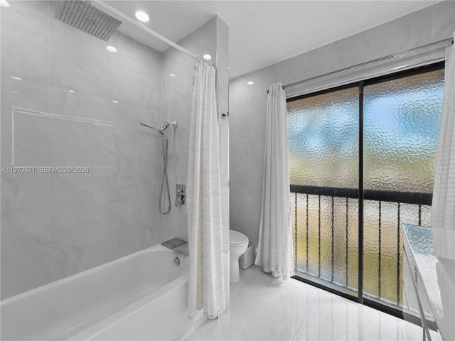 4712 Sheridan St 6, Hollywood, FL 33021