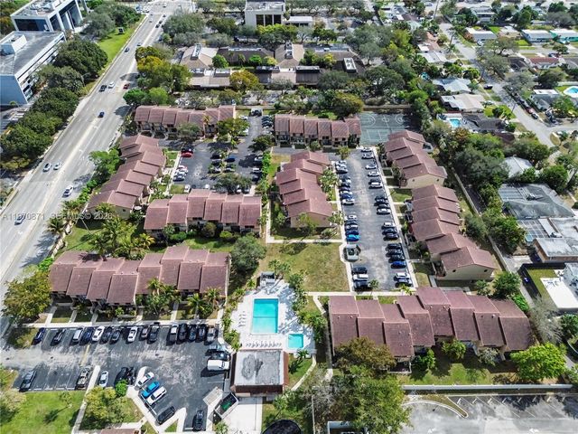 4712 Sheridan St 6, Hollywood, FL 33021
