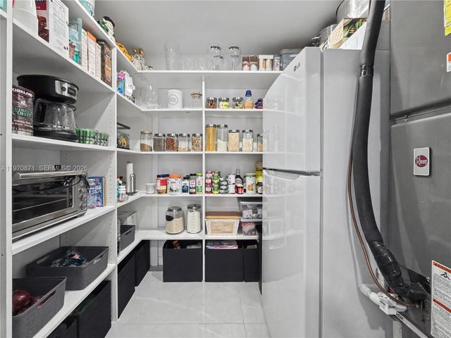 4712 Sheridan St 6, Hollywood, FL 33021