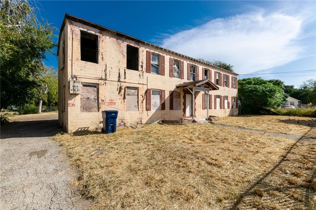 926 Park Ave, Corpus Christi, TX 78401 — exterior