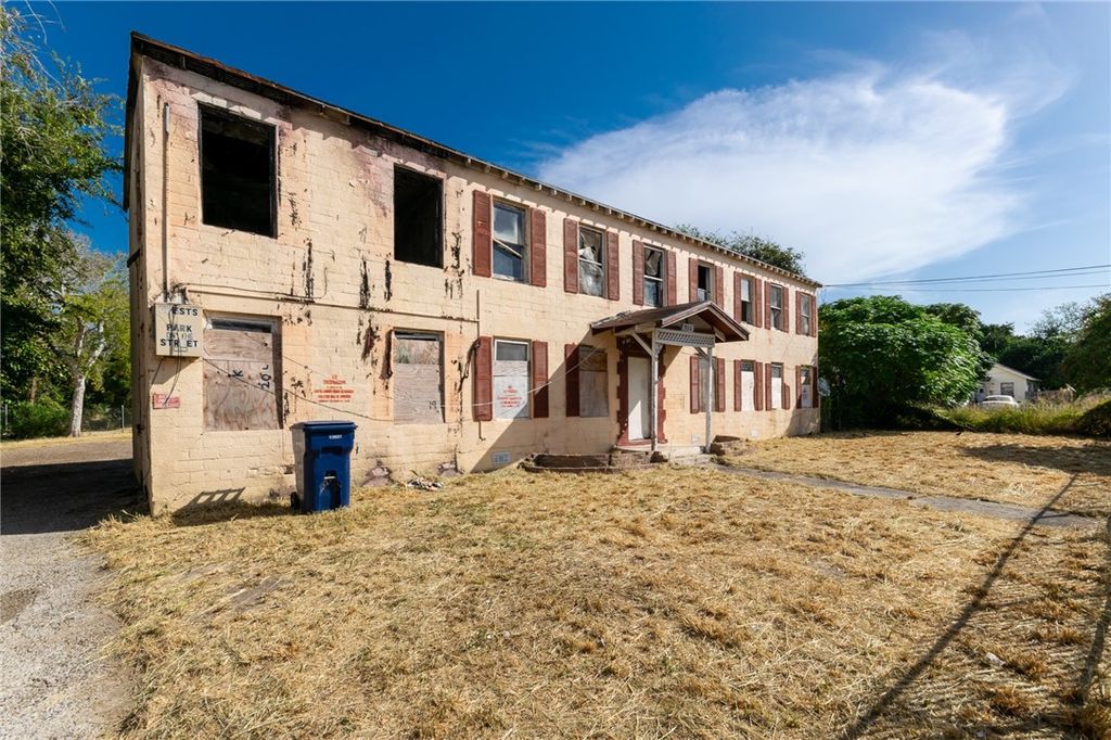 926 Park Ave, Corpus Christi, TX 78401 — photo 4