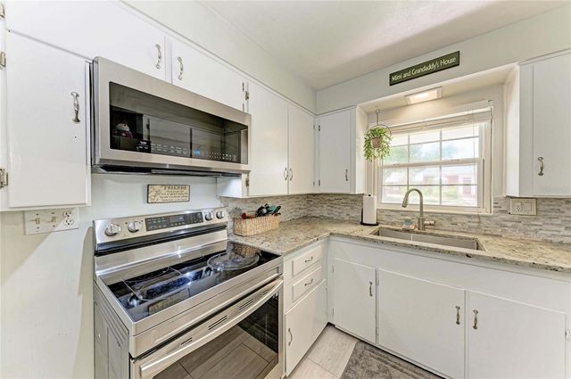 405 20TH STREET W, Bradenton, FL 34205