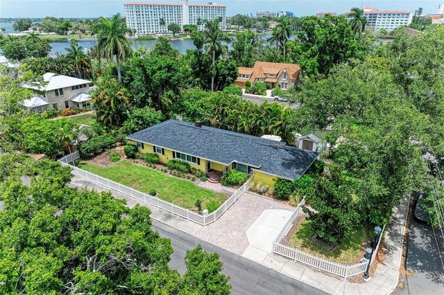 405 20TH STREET W, Bradenton, FL 34205