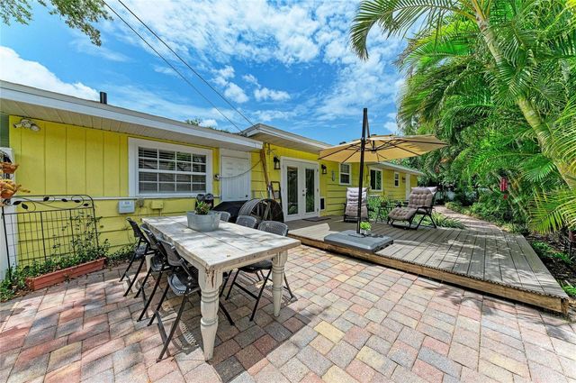 405 20TH STREET W, Bradenton, FL 34205