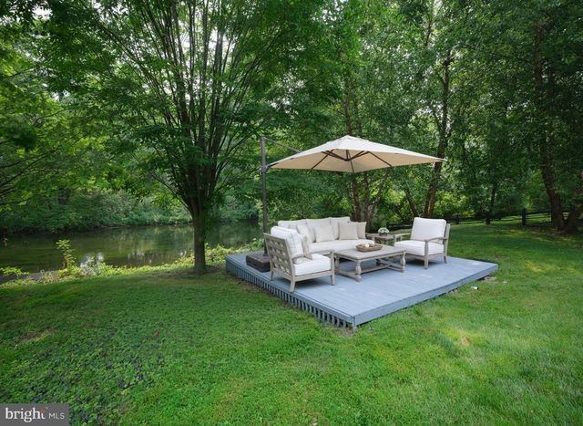3 BRIDGE ST, Stockton, NJ 08559