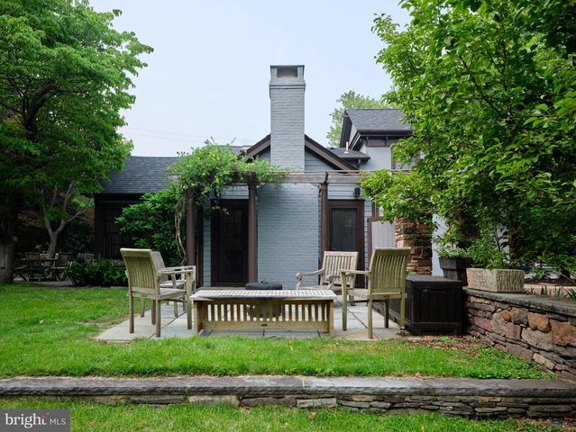 3 BRIDGE ST, Stockton, NJ 08559