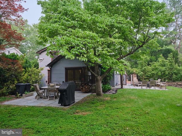 3 BRIDGE ST, Stockton, NJ 08559