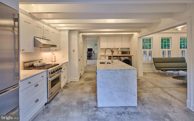 3 BRIDGE ST, Stockton, NJ 08559