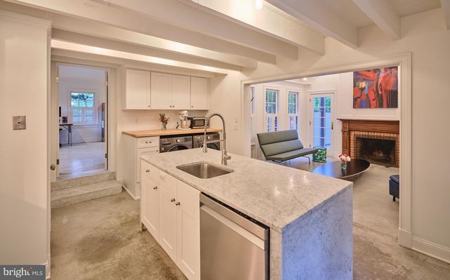 3 BRIDGE ST, Stockton, NJ 08559