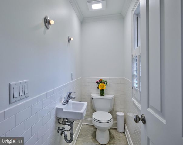 3 BRIDGE ST, Stockton, NJ 08559