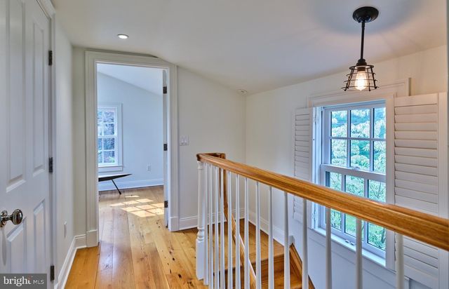 3 BRIDGE ST, Stockton, NJ 08559