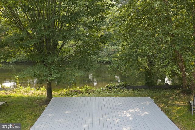 3 BRIDGE ST, Stockton, NJ 08559
