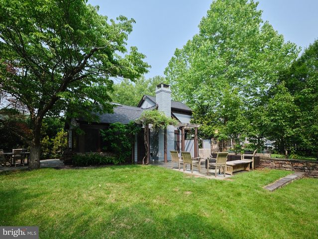 3 BRIDGE ST, Stockton, NJ 08559