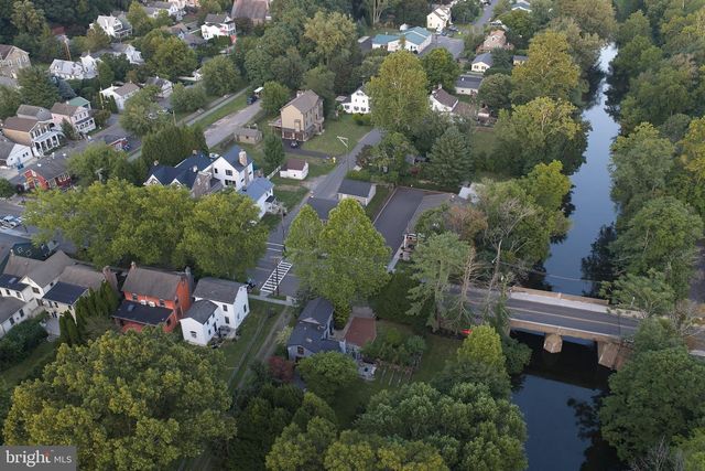 3 BRIDGE ST, Stockton, NJ 08559