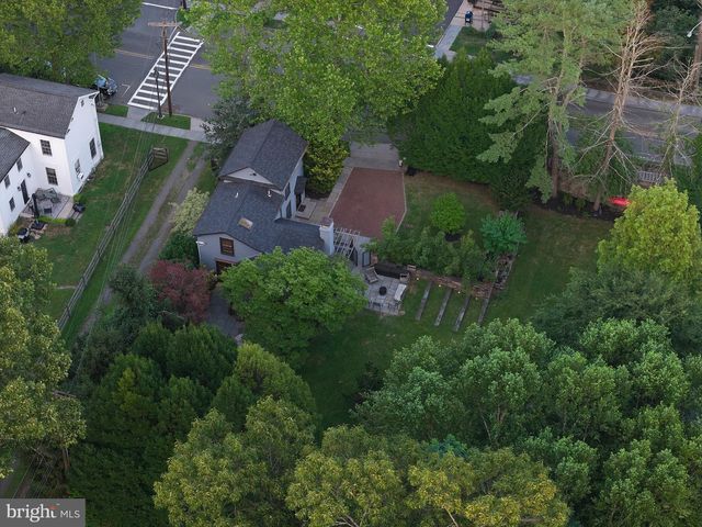 3 BRIDGE ST, Stockton, NJ 08559