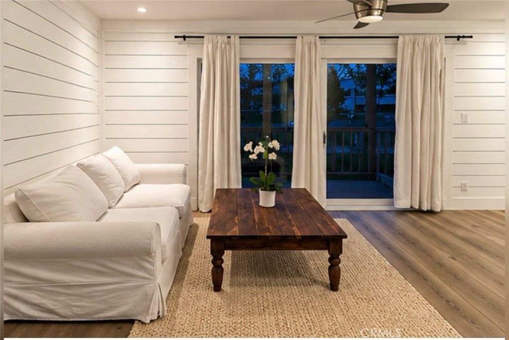 300 Cagney 111, Newport Beach, CA 92663 — exterior