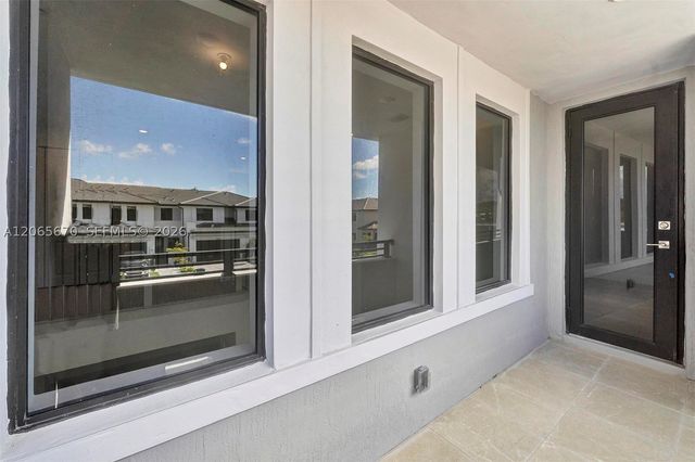 8283 SW 120th Ter, Miami, FL 33156