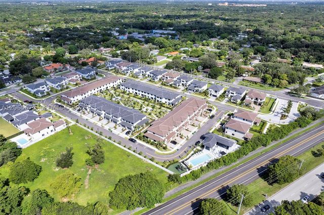 8283 SW 120th Ter, Miami, FL 33156