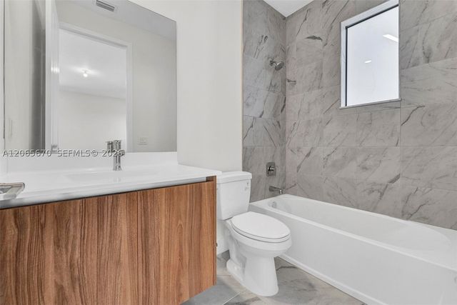 8283 SW 120th Ter, Miami, FL 33156