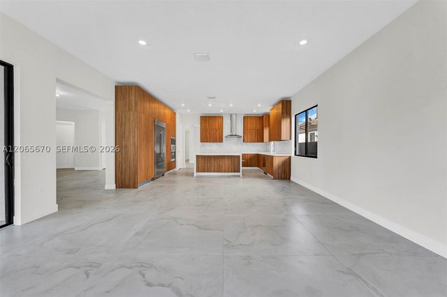 8283 SW 120th Ter, Miami, FL 33156