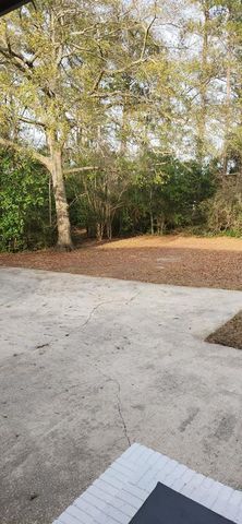 1804 Azure Drive, Dothan, AL 36303