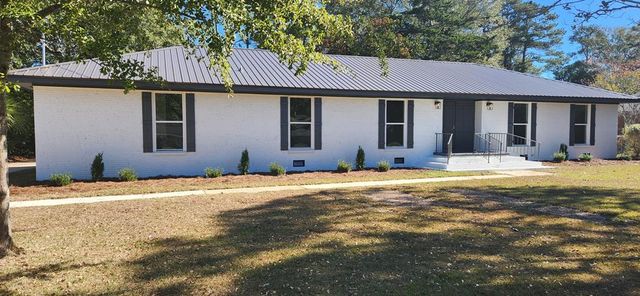 1804 Azure Drive, Dothan, AL 36303