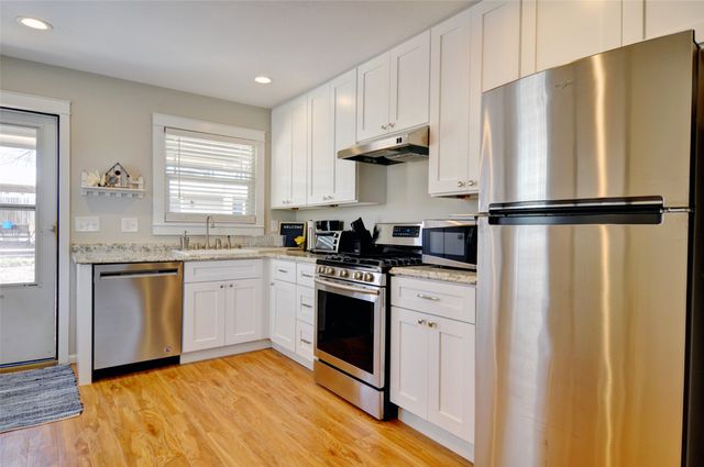 4933 Royal Drive, Fort Worth, TX 76116