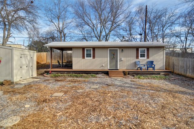 4933 Royal Drive, Fort Worth, TX 76116