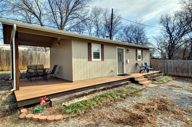 4933 Royal Drive, Fort Worth, TX 76116