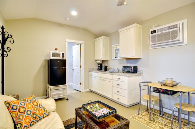 4933 Royal Drive, Fort Worth, TX 76116