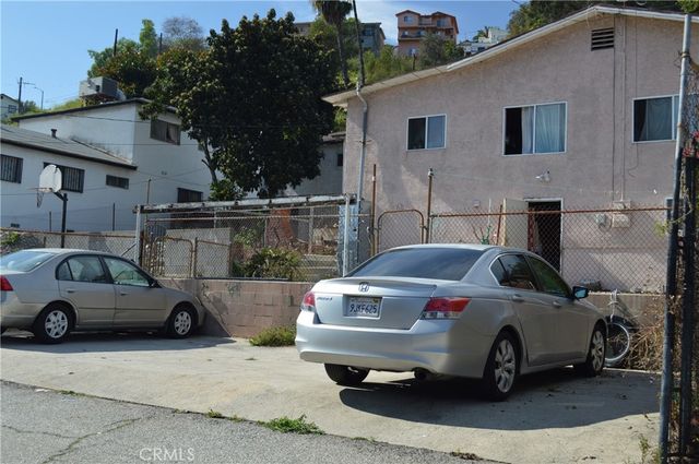 5090 Ithaca, Los Angeles, CA 90032