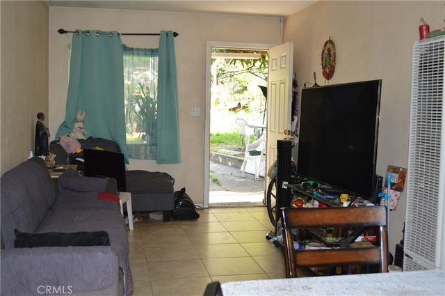 5090 Ithaca, Los Angeles, CA 90032