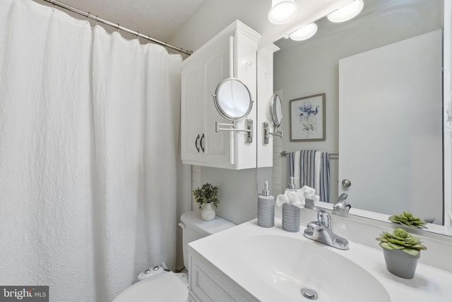 37170 E LAKELAND, Mechanicsville, MD 20659