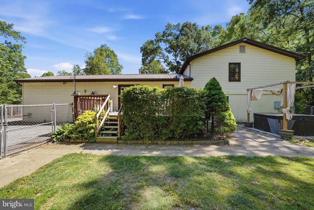 37170 E LAKELAND, Mechanicsville, MD 20659
