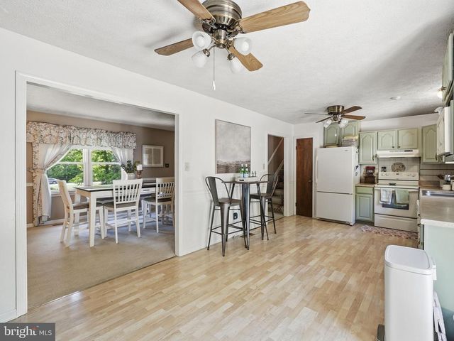 37170 E LAKELAND, Mechanicsville, MD 20659