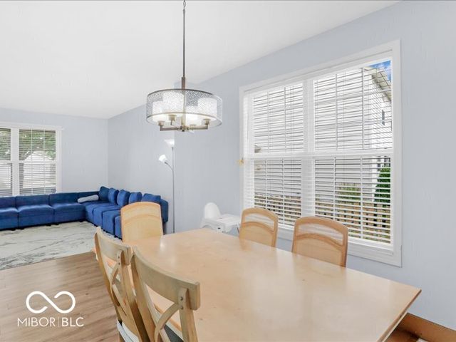 10165 Bootham Close, Fishers, IN 46038